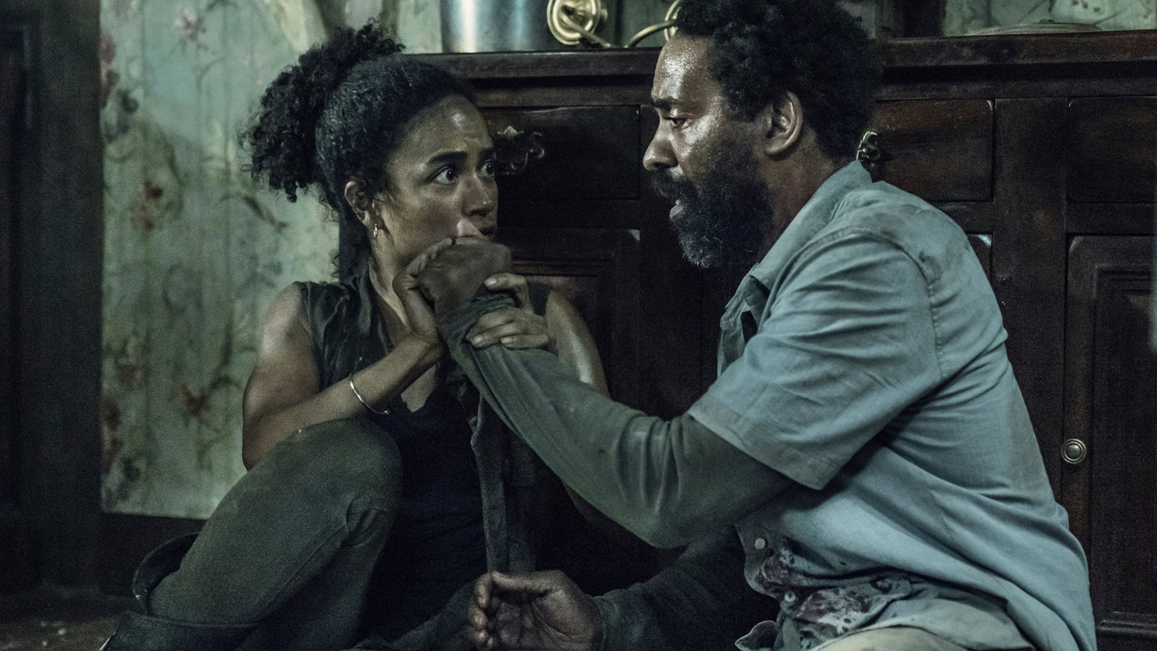 Кадр из сериала Ходячие мертвецы 1 сезон