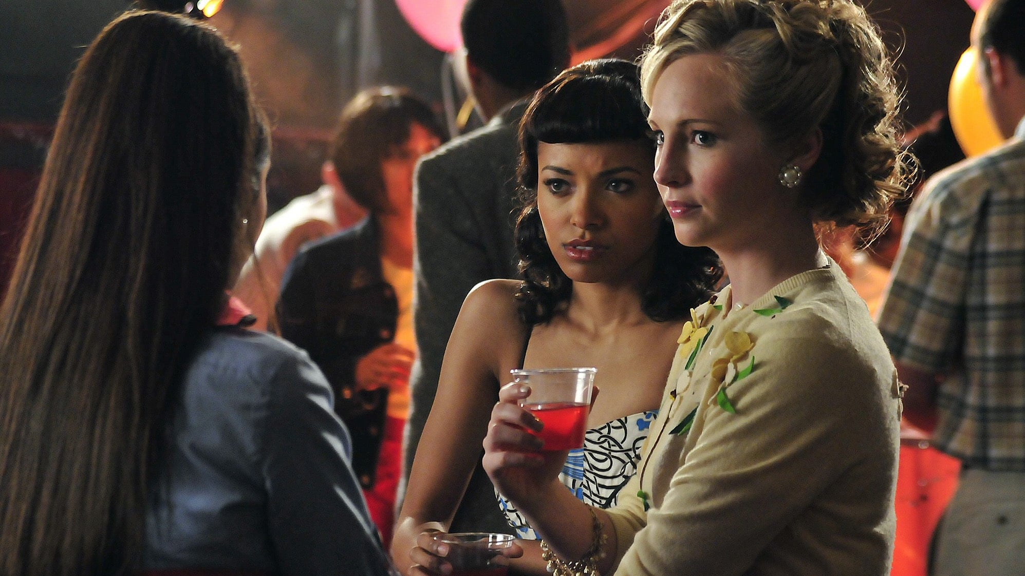 Дневники вампира 1 сезон 12 серия