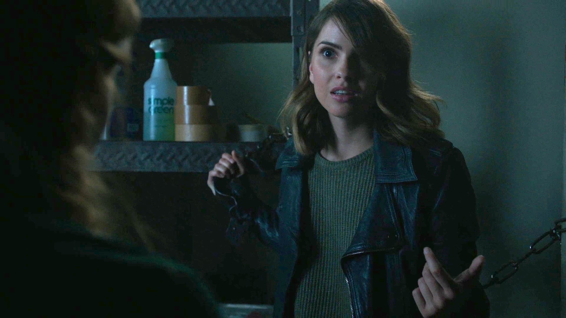 Кадр из сериала Волчонок / Оборотень 1 сезон