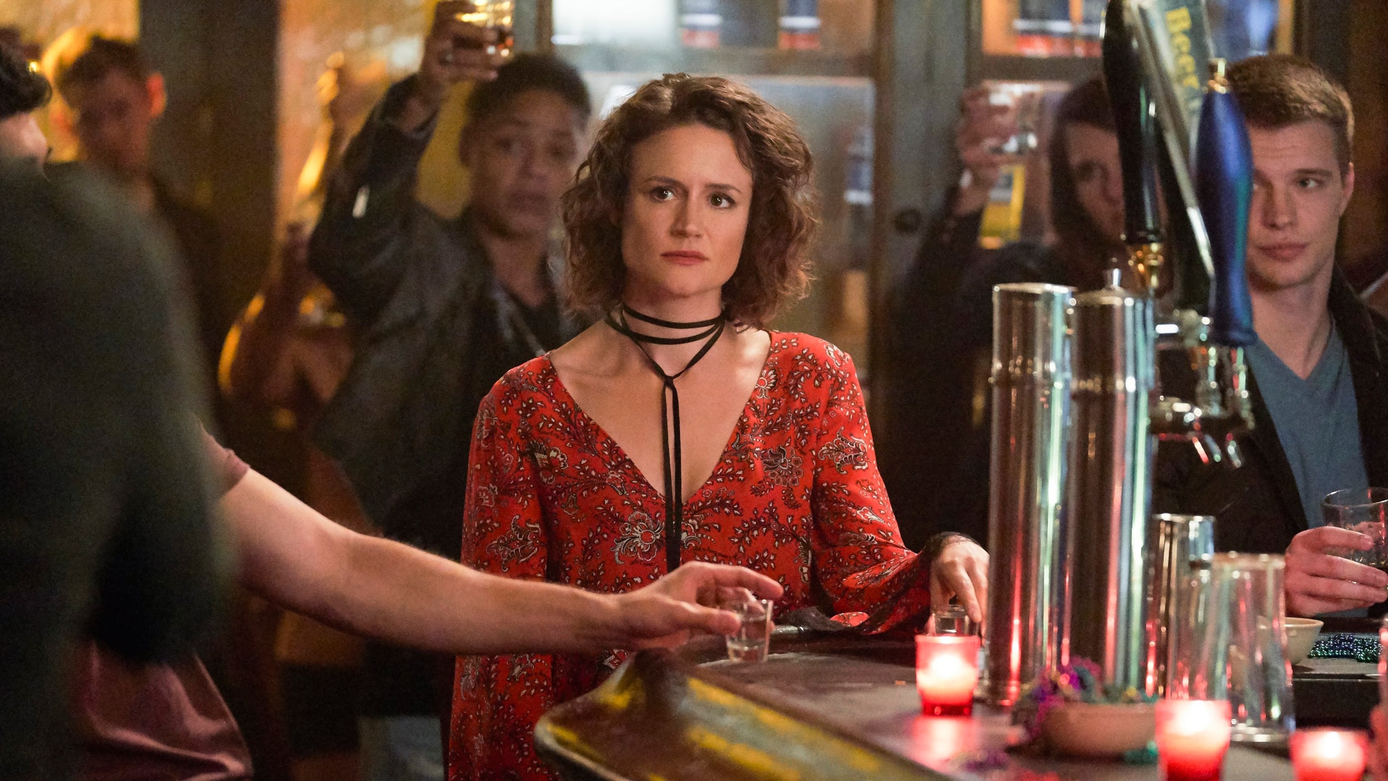 Кадр из сериала Древние 1 сезон