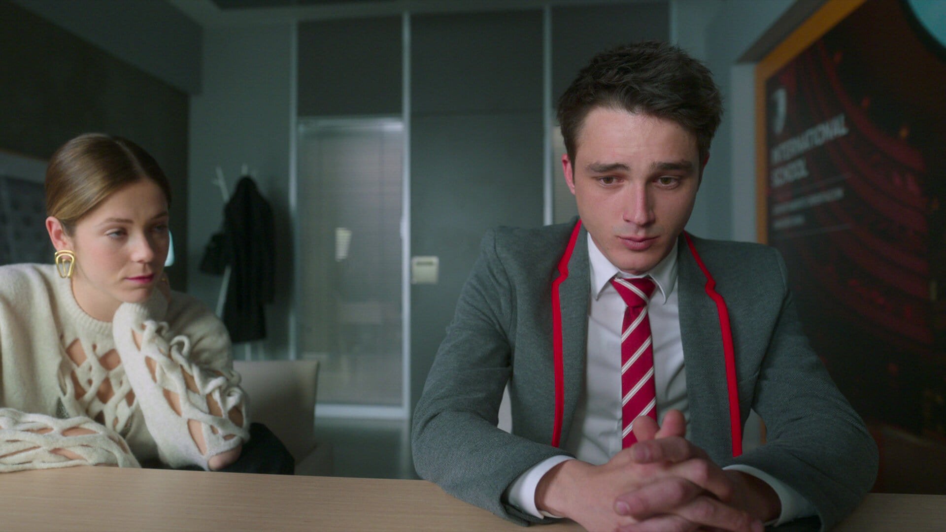 Кадр из сериала Элита 1 сезон